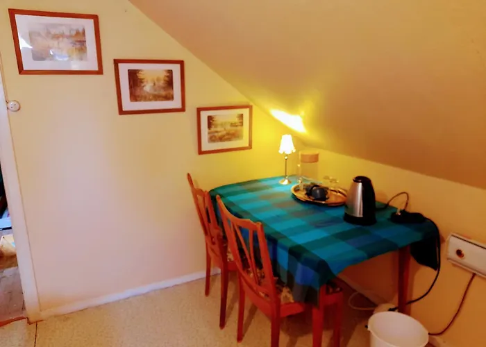 Small Bedroom, Outside Toilet, Shower Kitchen, 120 M From Sandbach